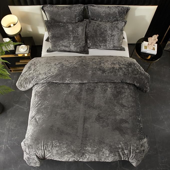 Ivellow Crushed Velvet Comforter Set King, Lightweight Comforter Set, 5pcs Ultra Soft Breathable Grey Comforter Set, Luxury Cozy Flannel Comforter King Size (1 Comforter,2 Pillow Shams, 2 Euro Shams)