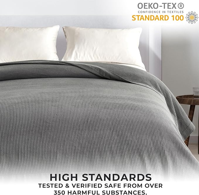 Great Bay Home 100% Cotton Blanket for King Size Bed | Lightweight and Breathable Waffle Weave Blankets for Summer & Spring | Versatile, Layering Grey Bed Blanket, Light Grey, 102x90 inches