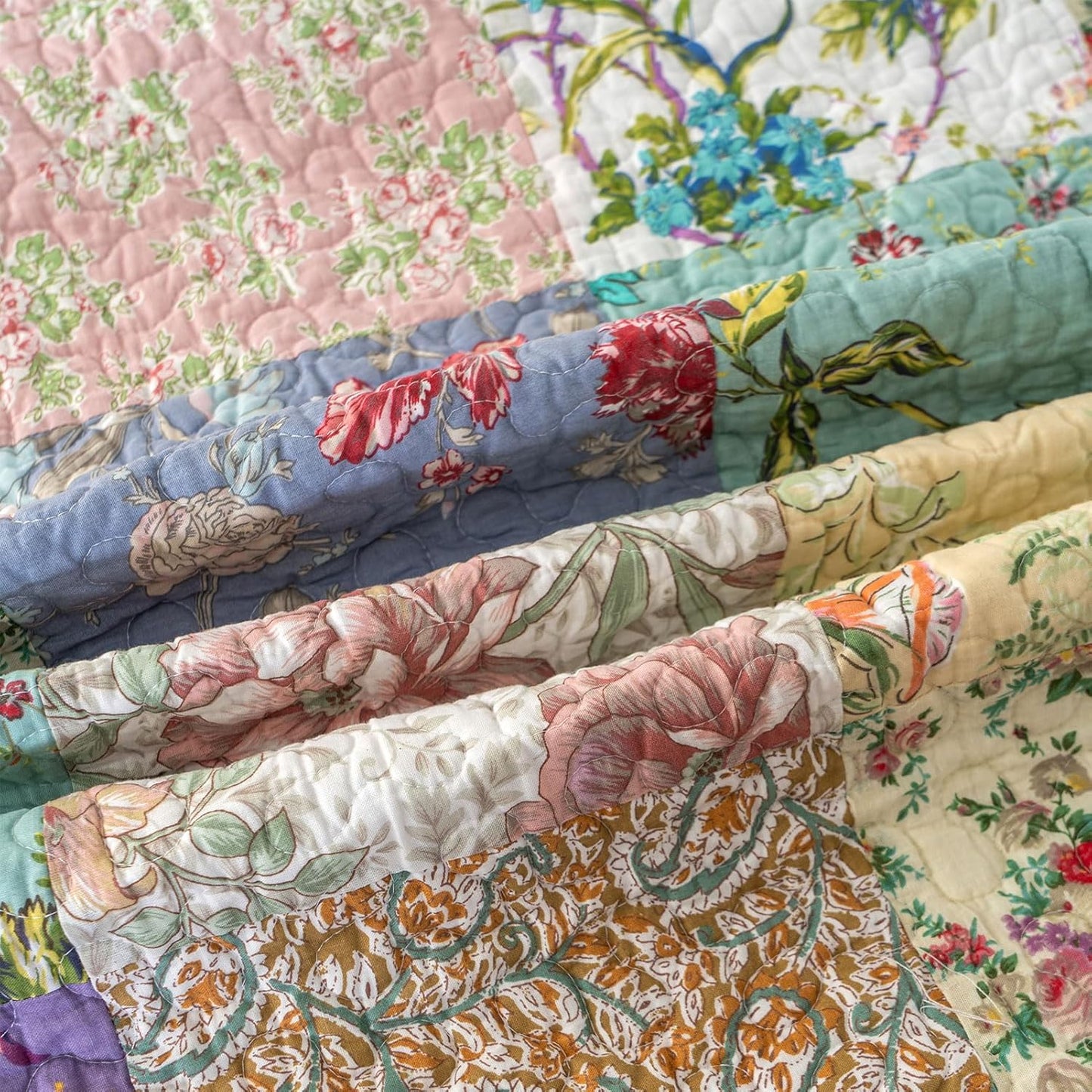 YAYIDAY Quilt King Size Patchwork Bedspread Set - 100% Cotton Reversible Breathable Floral Quilted Quilt with Pillow Shams Fit All Season