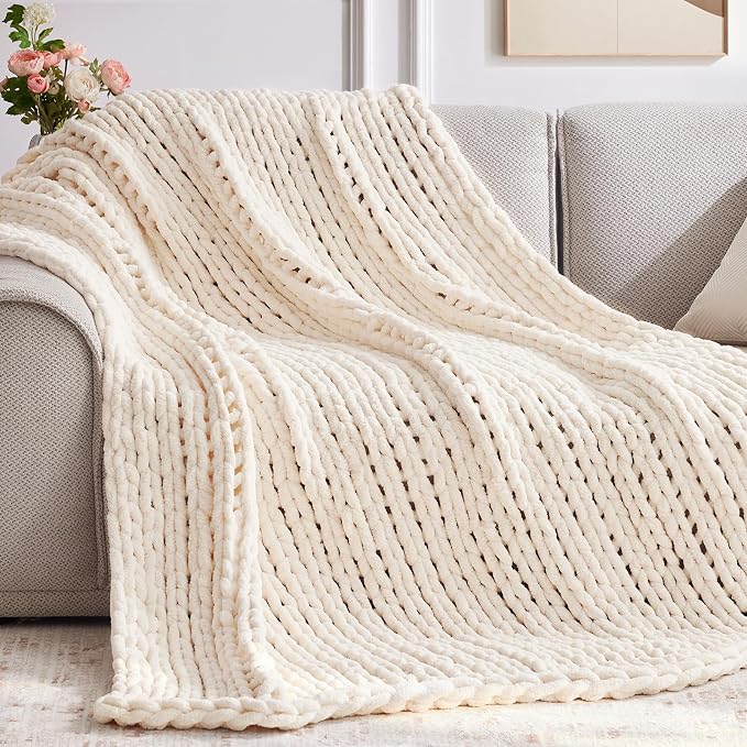 Negwoo Chunky Knit Throw Blanket, 61''*81'' Knitted Throw Chenille Yarn for Bed Couch, Handmade Cream Crochet Big Thick Blanket, Machine Washable Cute Comfy Blanket for Home Decor