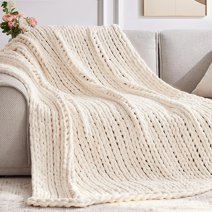 Negwoo Chunky Knit Throw Blanket, 61''*81'' Knitted Throw Chenille Yarn for Bed Couch, Handmade Cream Crochet Big Thick Blanket, Machine Washable Cute Comfy Blanket for Home Decor