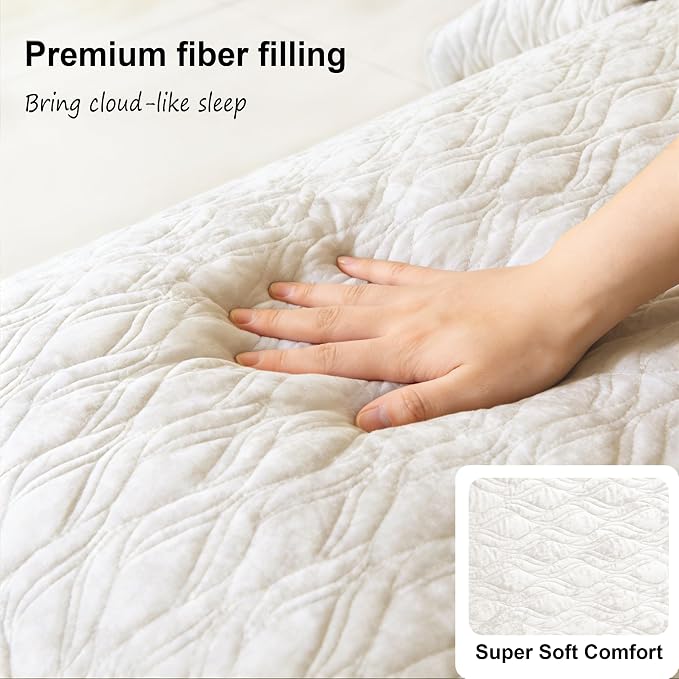 Velvet Quilt Set Oversized King Size 120x128 Bedspread with 2 Pillow Shams Ultra Soft Polyester Bedding All Season Decor for Bedroom Guest Room Hotel Retro Pastoral Home Decor, Cream white