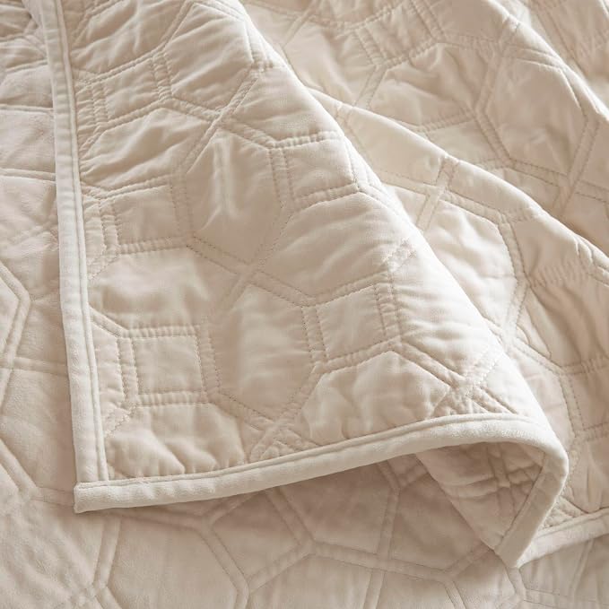Madison Park Harper Quilt Set Velvet Casual Geometric Stitching Design All Season, Lightweight Coverlet, Cozy Bedding, Matching Shams, King/Cal King(104"x94"), Ivory 3 Piece