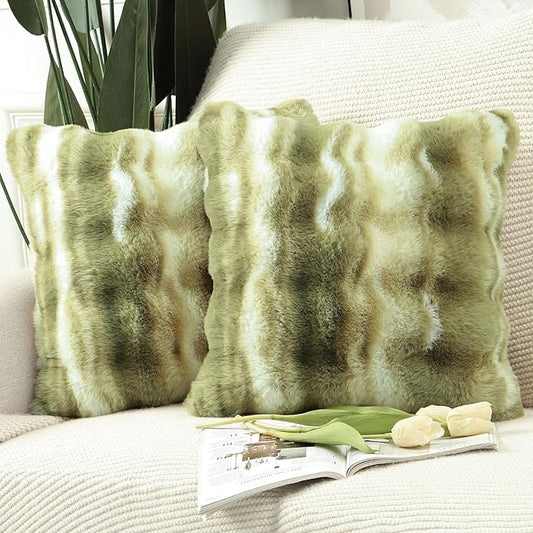 MADIZZ Pack of 2 Thick Plush Faux Wool Throw Pillow Covers Soft Boho Throw Pillows Luxurious Cushion Covers for Couch Sofa Bedroom Living Room Home Decor 20x20 Inch Green