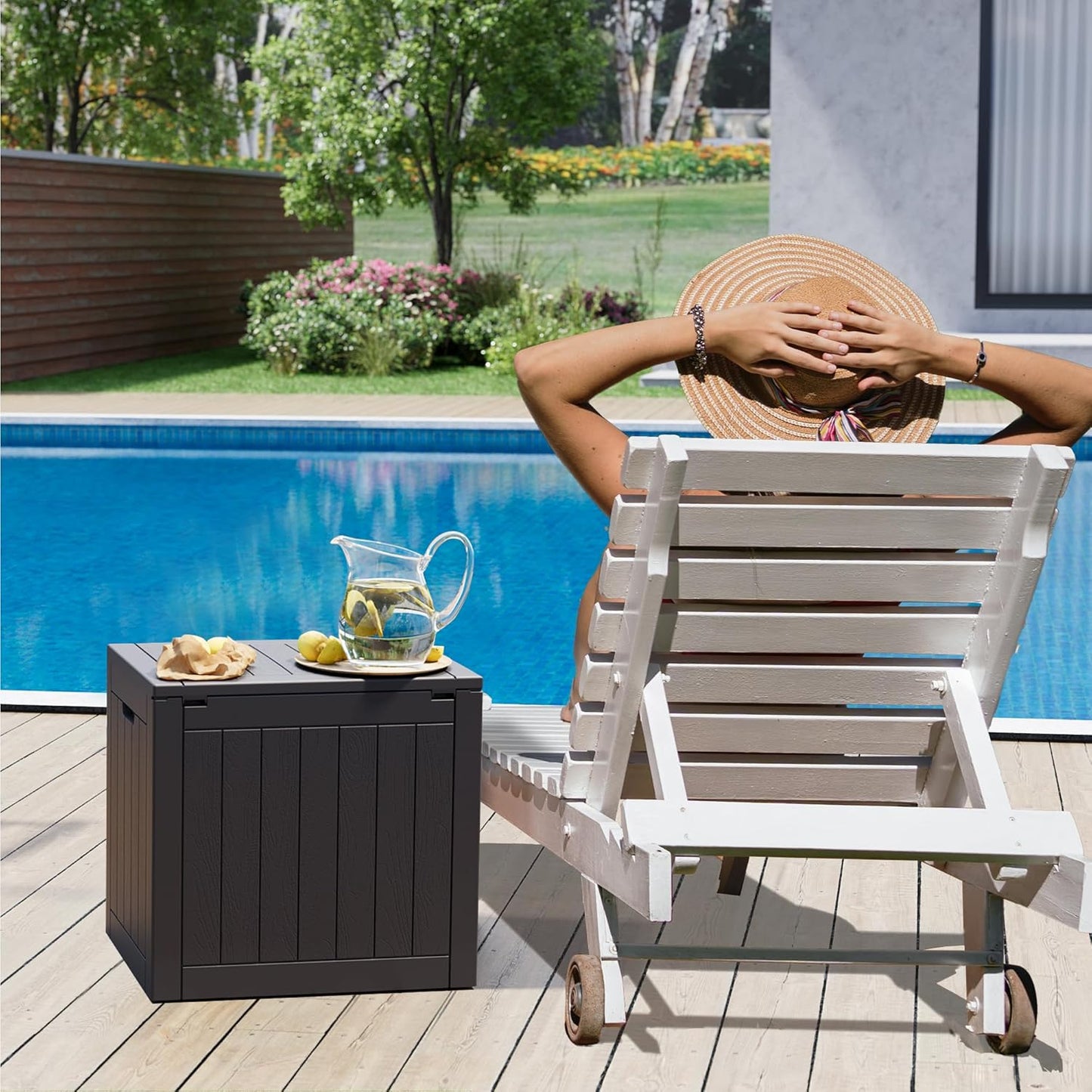 Outdoor Storage Box, 32 Gallon Deck Box Indoor Outdoor Storage Bin,Waterproof Resin Patio Storage Box for Garden Tools,Package Delivery,Pool Accessories,Sports Equipment,Patio Furniture,Lockable