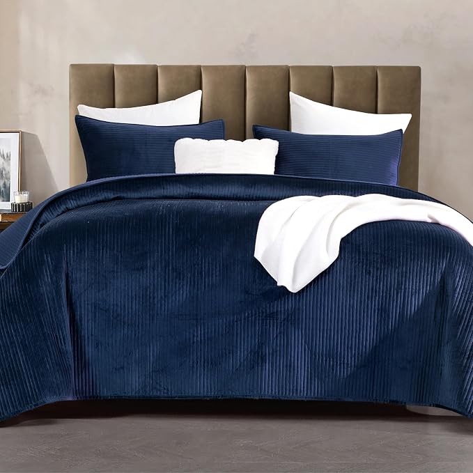 Elegant Comfort Luxury 3-Piece Velvet Corduroy Stripe Quilt Set, Ultra Soft Bedspread - Cozy Velvet Coverlet Set - 3PC Medium Weight Quilted Set with Matching Pillow Shams, Full, Navy Blue