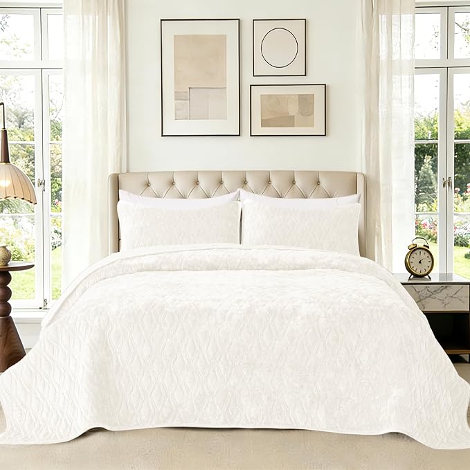 Velvet Quilt Set Full Queen Size 90x98 Bedspread Soft Bedding Set 3 Pieces Neutral Luxury Comforter with 2 Pillow Shams 20x26 All Season for Bedroom Home Decor,Cream White