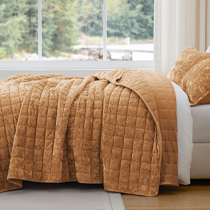BEDELITE Velvet Quilt Set Queen Size - Luxury Soft Velvet Comforter Bedding Set for All Season, Lightweight Quilted Box Stitch Oversized Bedspread Coverlet with 2 Matching Shams, Shiny Burnt Orange