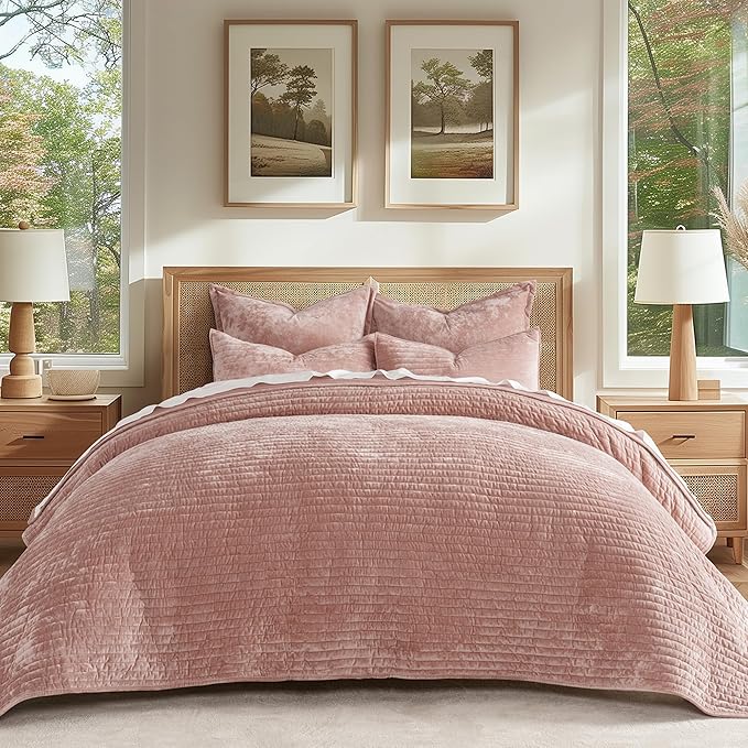 EverGrace Velvet Quilt Set King Size, Luxurious Soft Striped Channel Bedding Set, Lightweight Velvet Comforter for All Season, Oversized Bedspread Coverlet with 2 Matching Shams, Pink Clay