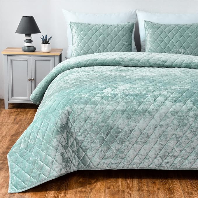 Fredsure Distressed Velvet Quilt Set, 3 Pieces Sage Green King, Distressed Velvet Face and Brushed Microfiber Reverse, with Diamond Quilting