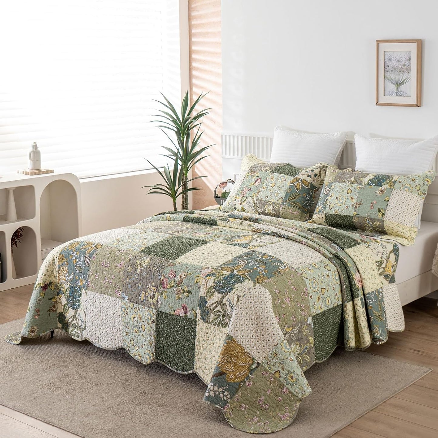 YAYIDAY Oversized Queen Quilt Set Patchwork Bedspread (110x118 Inch) - 100% Cotton Reversible Breathable Floral Quilted Coverlet with Pillow Shams Fit All Season