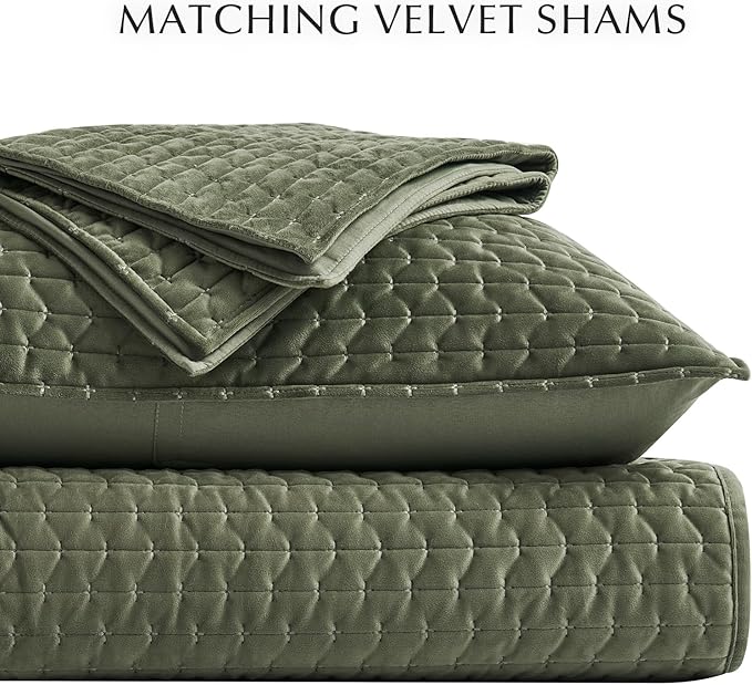 EverGrace Luxury Velvet Quilt Set King Size 3 Piece, Soft Cross-Stitch Velvet Comforter Set with Pillow Shams, Lightweight Coverlet Bedspread Bedding Set for All Seasons, Moss Green