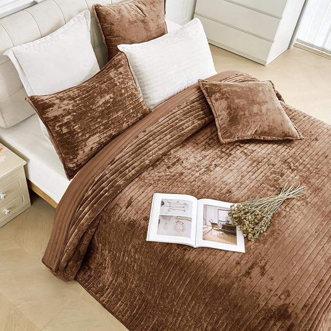 Luxury Velvet California King 106x118 in Quilt Set 3 Piece Quilted Bedspread with 2Pillow Shams(20x36) Ultra Soft Coverlet All Season Bedding for Farmhouse Modern Bedroom Sofa,Caramel