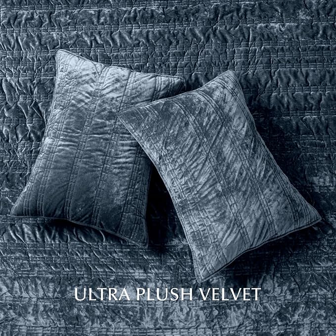 EverGrace Luxury Ruched Velvet Quilt Queen Size, Ultra Soft Bedspread Coverlet Set, Lightweight Velvet Comforter, Quilted Bedding Cover with 2 Matching Shams for All Season, Stormy Blue