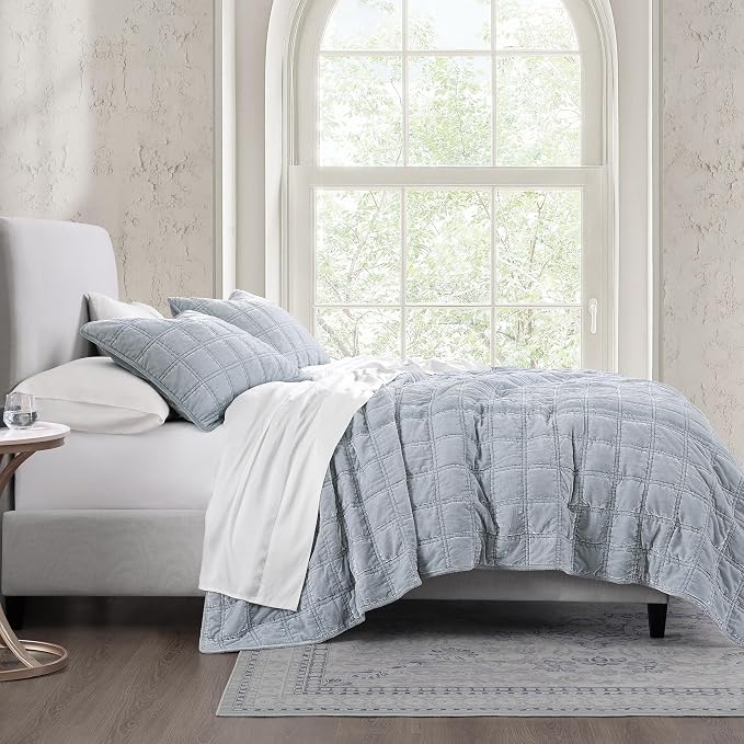 HiEnd Accent Stella Faux Silk Velvet Double Box Stitch 3 Piece Quilt Set, King Size, Light Blue Solid Color, Classic Chic Modern Rustic Elegant Bedding Set, Lightweight Bed Set