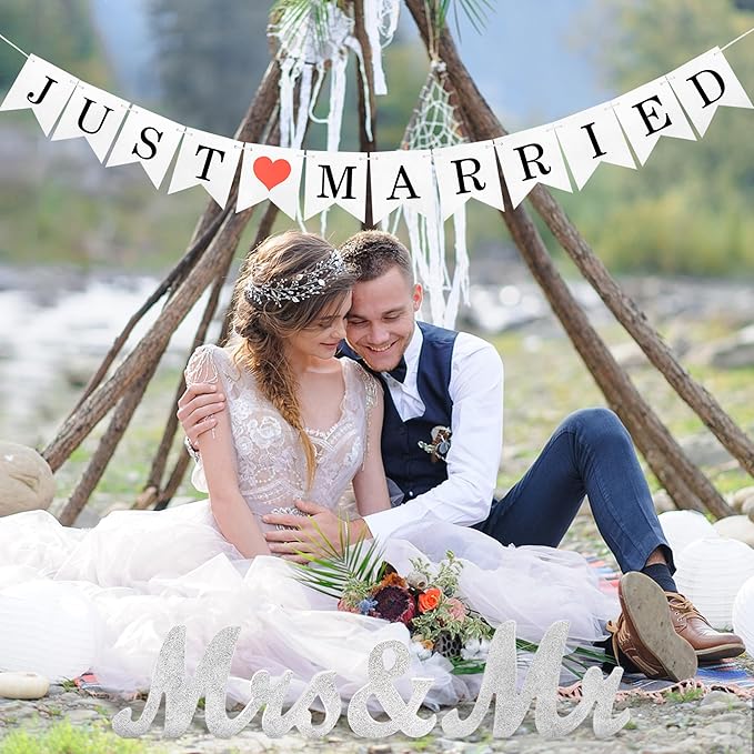 Mr Mrs Sign for Wedding Table, Mr and Mrs Wooden Letters, Mister & Miss Wedding Decoration Items, Head Table Wood Letter, Anniversary Party Valentine's Day Vintage Decor (Silver W/banner)