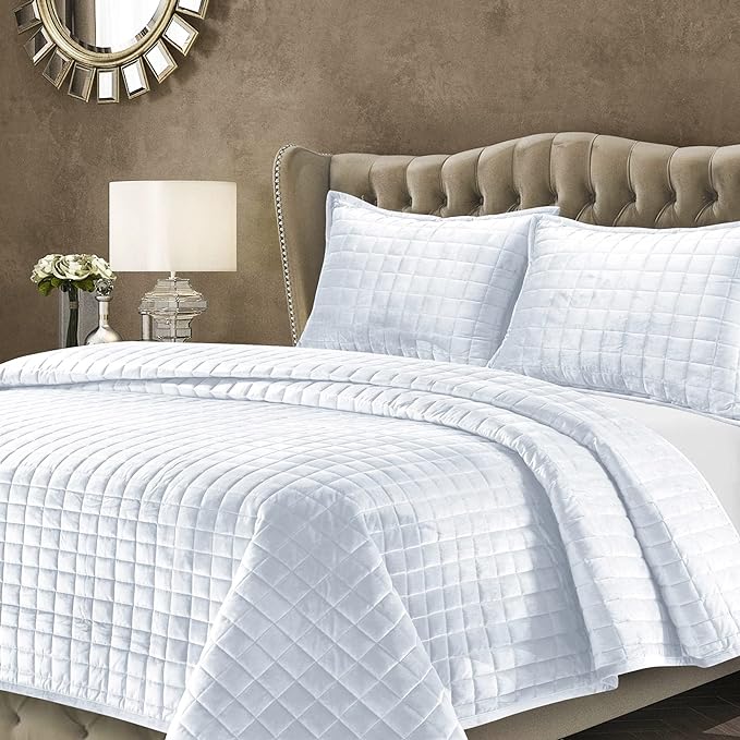 Tribeca Living Luxury Velvet Quilt King Size Set - 260GSM Ultra-Soft Oversized Velvet Bedspread Comforter Set with 2 Shams, in Florence White