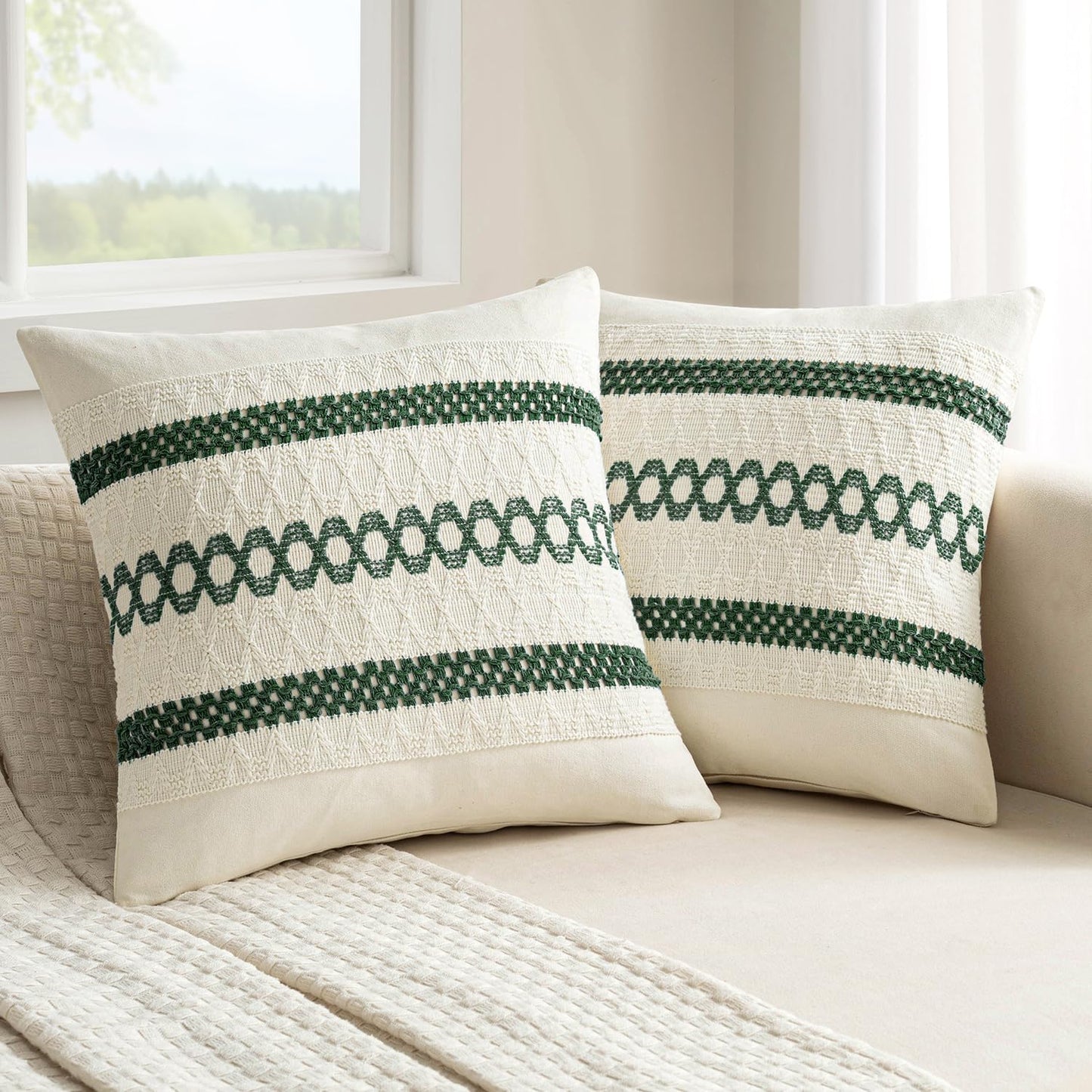 MIULEE Set of 2 Dark Green Boho Christmas Decorative Pillow Covers 18x18 Inch Farmhouse Rustic Couch Throw Pillows Modern Spring Cotton Cushion Cover Retro Macrame Woven Home Decor for Bed Sofa Chair
