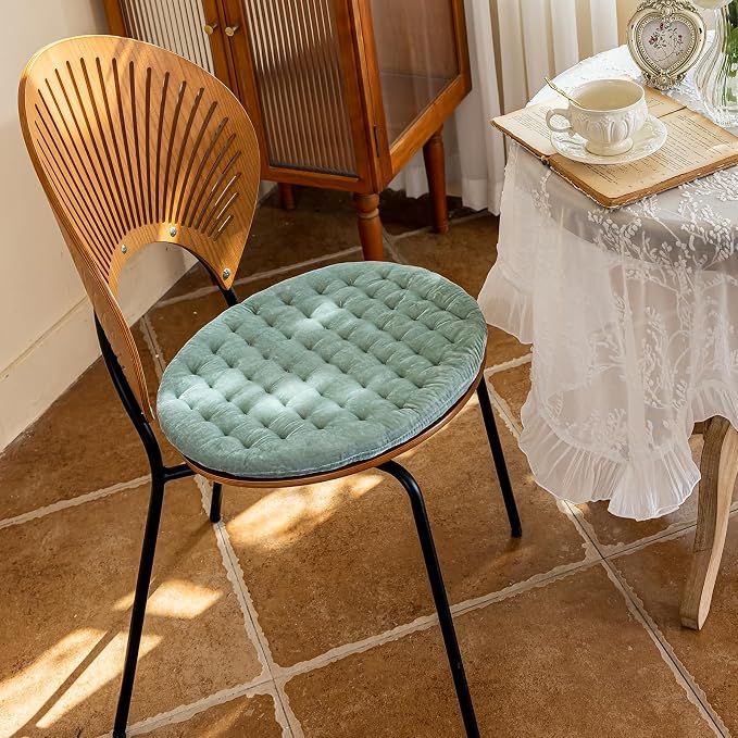 vctops Luxury Velvet Chair Pad Seat Cushion Soft and Comfy Chair Cushion Solid Color Round Seat Pad Cushion for Kitchen Dining Office Chair (Blue,17"x17")