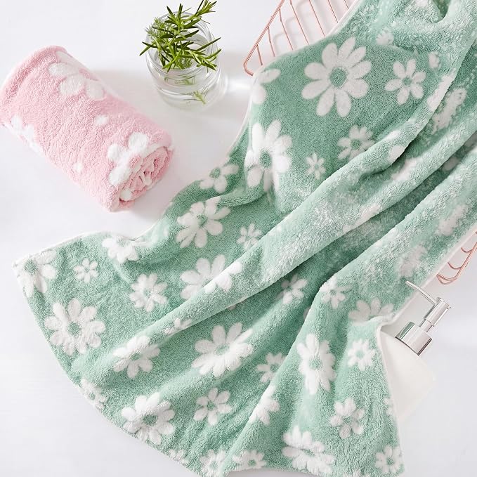 WRENSONGE Soft Throw Blanket for Couch-Cozy Reversible Knitted Blankets | Lightweight Warm Fluffy Decor for Women, Mom, Her & Girls, Sofa, Chair, Bed, 50x70in,Daisy Floral Green