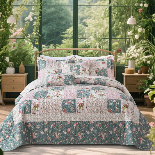 VAPUTAR Pink King Size Quilt Bedding Set - Gaeden Style King Size Bedspreads with Floral Pattern - Lightweight Farmhouse Cotton-Filled Quilts King Size for Bed Decorations, 3 Pieces