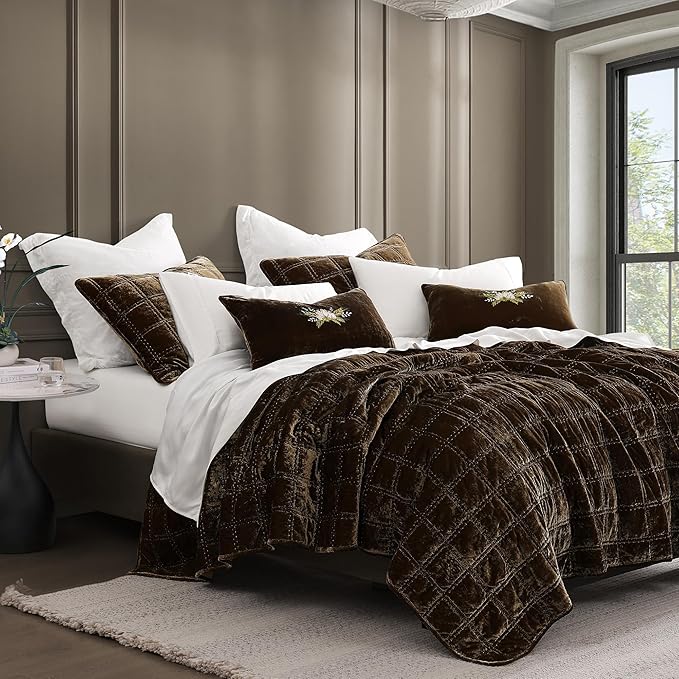 HiEnd Accent Stella Faux Silk Velvet Double Box Stitch 3 Piece Quilt Set, Full Queen Size, Green Ochre Solid Color, Classic Chic Modern Rustic Elegant Bedding Set, Lightweight Bed Set