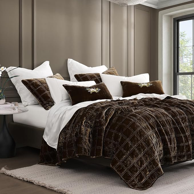HiEnd Accent Stella Faux Silk Velvet Double Box Stitch 3 Piece Quilt Set, King Size, Green Ochre Solid Color, Classic Chic Modern Rustic Elegant Bedding Set, Lightweight Bed Set