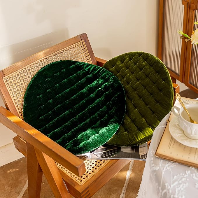 vctops Luxury Velvet Chair Pad Seat Cushion Soft and Comfy Chair Cushion Solid Color Round Seat Pad Cushion for Kitchen Dining Office Chair (DarkGreen,17"x17")