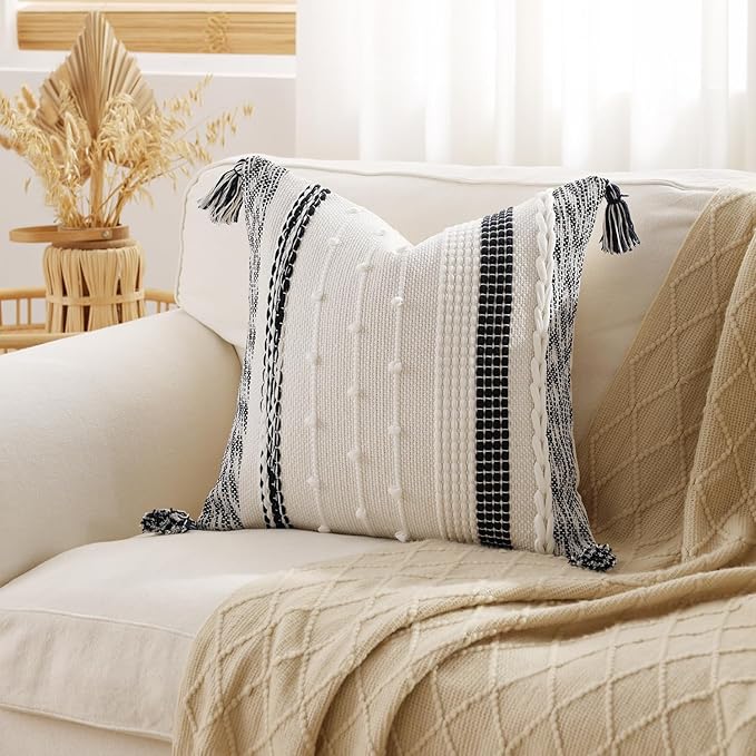 DEZENE Boho Pillow Cover 18x18 Navy Blue - Handmade Woven Textured Throw Pillow Case with Cordings & Tassels, Decorative Accent for Couch Sofa Bed Farmhouse Living Room Bedroom Home Decor