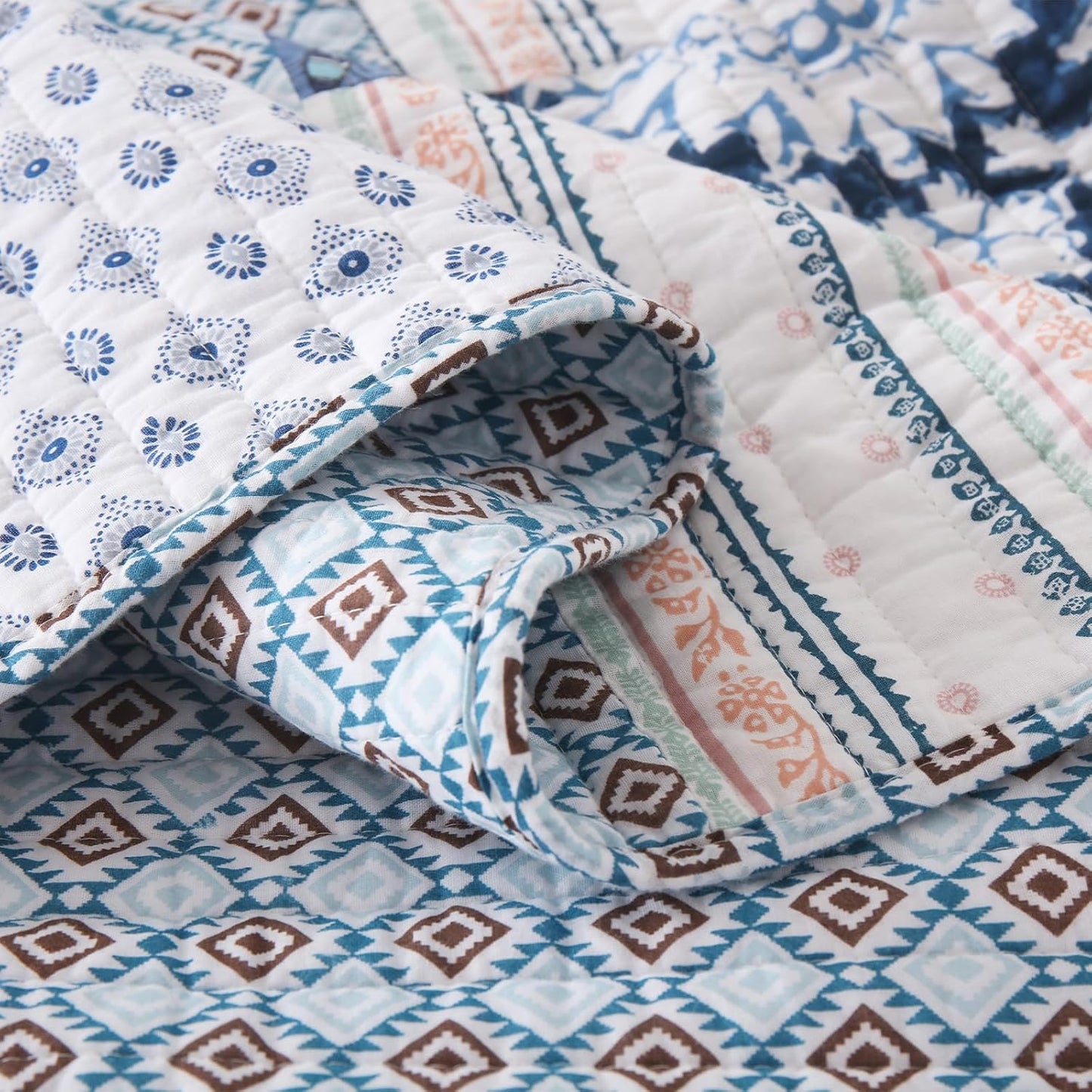 Yvooxny Queen Quilt Set Reversible Quilted Bedspread 3-Piece Lightweight Floral Real Patchwork Coverlet Bedding Set with Pillowcases for All Seasons, 98 * 90 Inches