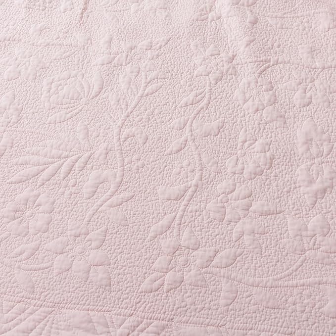 Brandream Pink Scalloped Edge Quilt Cotton Quilted Throw Blanket for Bed Couch Daybed 47 X 60 Inch Decorative Throw Blankets