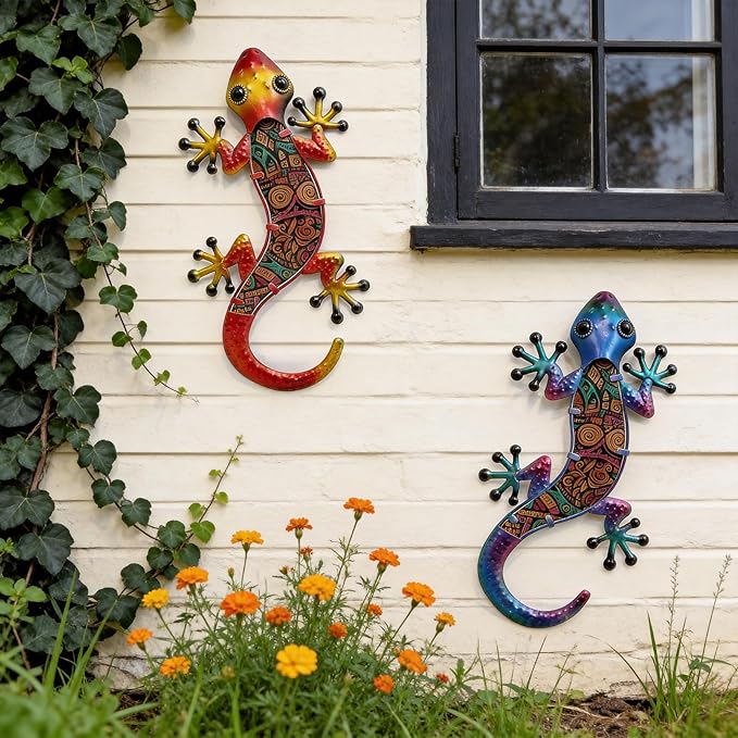 HONGLAND Lizard Wall Decor- 15 Inch Gecko Metal Wall Art Hanging Glass Sculpture, 2 Pack Yard Decorations Outdoor for Garden Fence Home