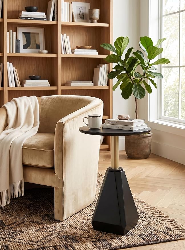 Round Wood Side Table, Coffee Nightstand Cocktail Drink Modern Accent Circle End Table, Wood Pedestal Base for Living Room, Bedroom, Small Spaces, Offices, Black