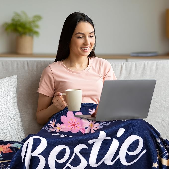 Bestie Gifts for Women Throw Blanket, Friendship Quote Floral Design Soft Cozy Fuzzy Flannel Blanket, Gift for Best Friend Girls Birthday Christmas (50" x 60")