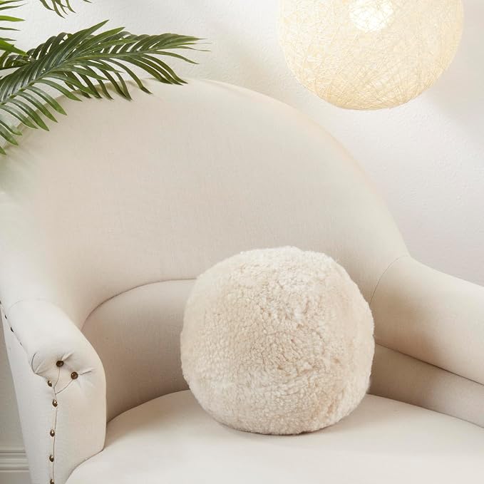 SARO LIFESTYLE Fleece Fantasy Sheepskin Ball Poly Filled Throw Pillow, 12"x12", Ivory