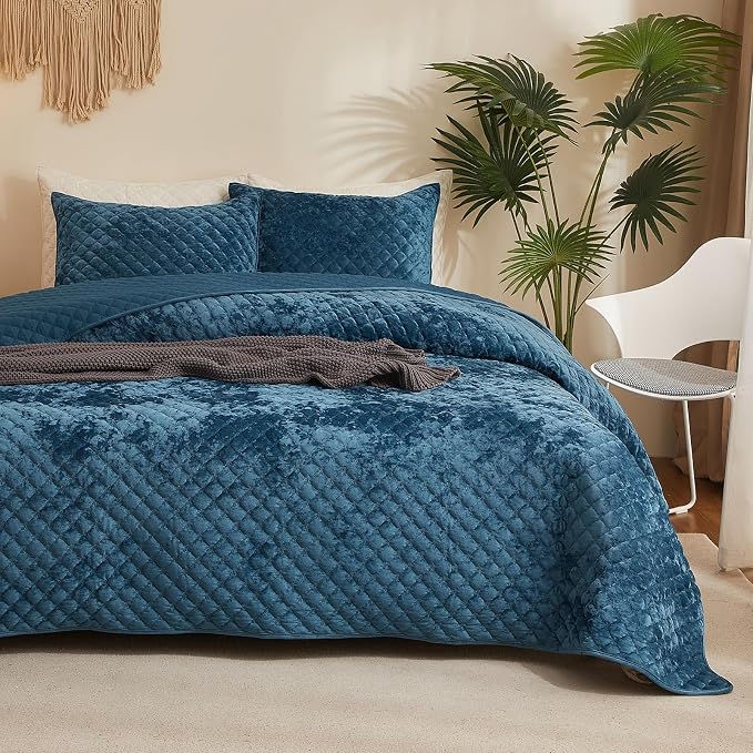 Velvet Quilt Queen Comforter Set - Luxury Soft Velvet Bedding Set for All Season, Bedspreads Queen Size Lightweight Quilt with 2 Pillow Shams, Blue, Diamond