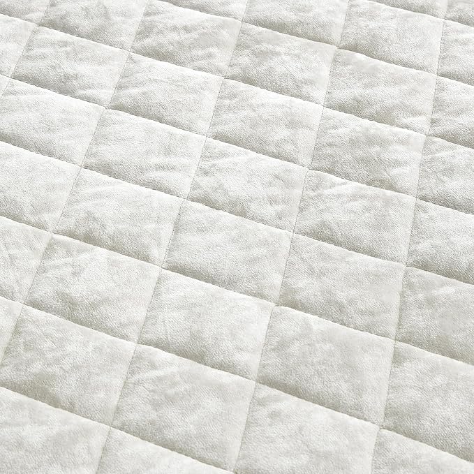 Fredsure Distressed Velvet Quilt Set, 3 Pieces Light Ivory King, Distressed Velvet Face and Brushed Microfiber Reverse, with Diamond Quilting