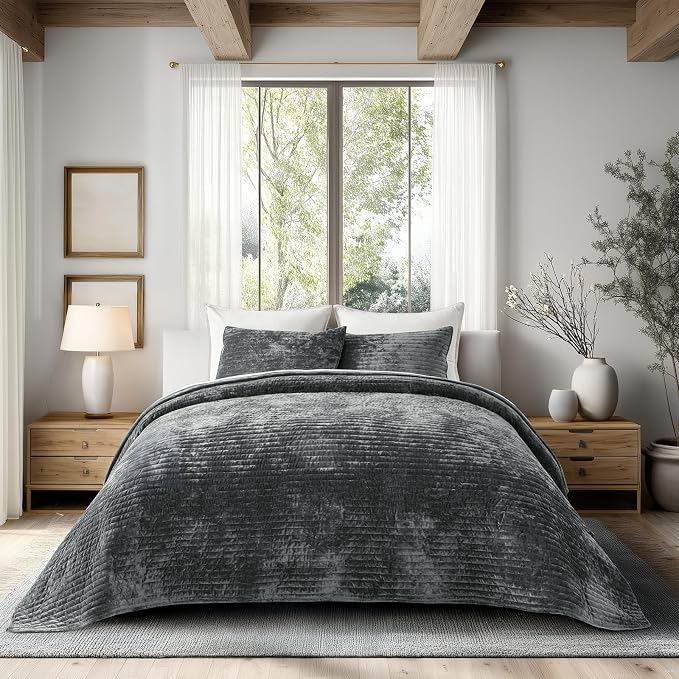 EVERGRACE Velvet Quilt Set California King 118'' x 106'', Luxurious Soft Striped Channel Bedding Set, Lightweight Velvet Comforter for All Season, Oversized Bedspread Coverlet w/ 2 Shams Charcoal Gray