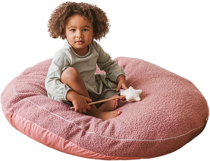 MINICAMP Large Kids Floor Cushion – Ultra Fluffy Washable Bean Bag Chair & Reading Pillow with Boucle Sherpa Cover – Soft Kids Lounger Floor Seat for Playroom, Bedroom or Nursery - Made in EU (Pink)