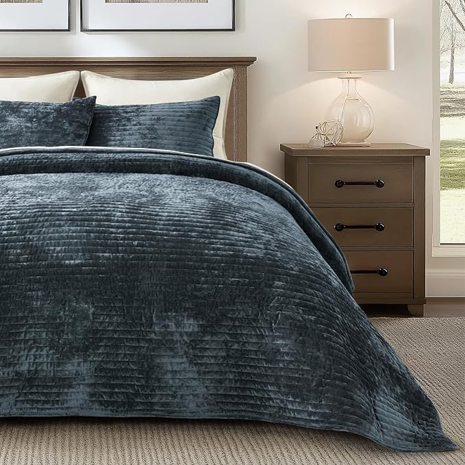 EverGrace Velvet Quilt Set King Size, Luxurious Soft Striped Channel Bedding Set, Lightweight Velvet Comforter for All Season, Oversized Bedspread Coverlet with 2 Matching Shams, Stormy Blue