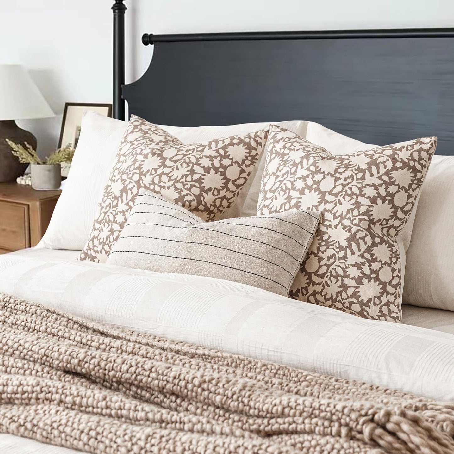 Foindtower Set of 2 Decorative Neutral Floral Throw Pillow Covers Accent Farmhouse Cushion Covers Boho Vintage Pillowcase for Couch Sofa Bedroom Living Room Home Decor Outdoor,24×24 Inch,Tan