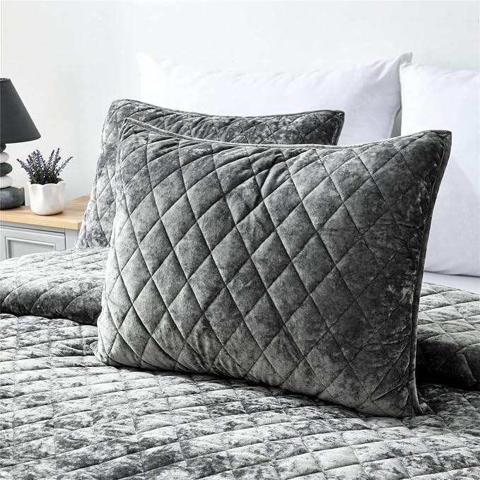 Fredsure Distressed Velvet Quilt Set, 3 Pieces Grey Queen, Distressed Velvet Face and Brushed Microfiber Reverse, with Diamond Quilting