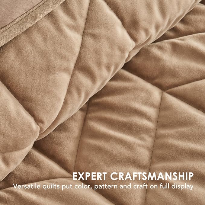 EverGrace 3 Pieces Luxurious Queen Velvet Quilts, Ultra Soft Lightweight Velvet Comforter Set, Matelasse Oversized Diamond Bedspread Coverlet for All Season with 2 Shams, Khaki Tan, 92"x96"