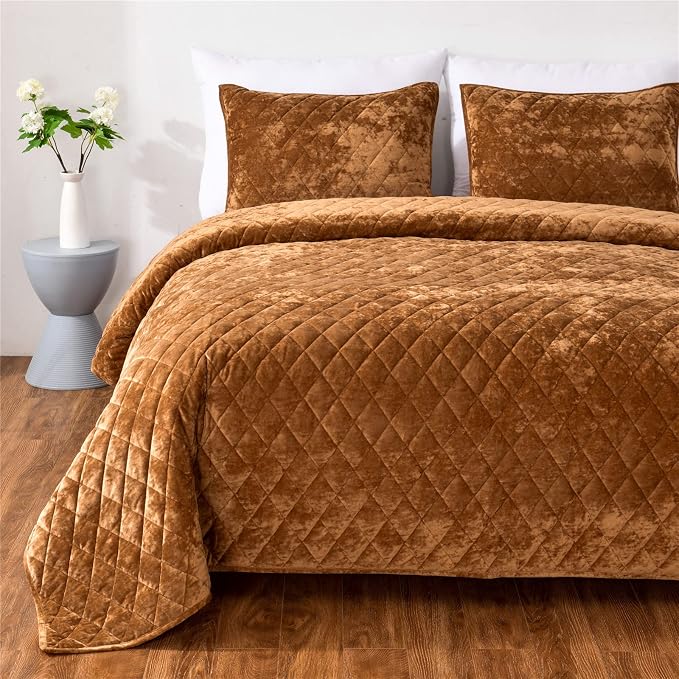 Fredsure Distressed Velvet Quilt Set, 3 Pieces Caramel Gold King, Distressed Velvet Face and Brushed Microfiber Reverse, with Diamond Quilting