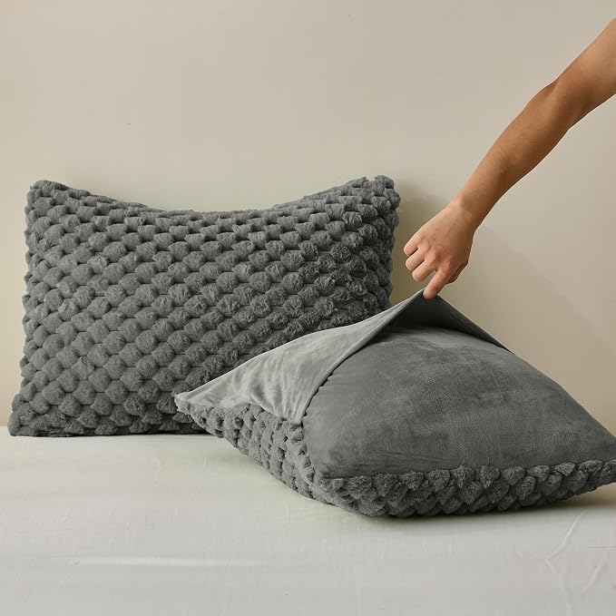 Simple&Opulence Fluffy Faux Fur Comforter Set, Plush Fuzzy Minky Bedding Set, 3 Pieces Warm Soft Comforter Bedding Set for Winter - 1 Shaggy Comforter with 2 Pillow Shams(Queen, Grid - Dark Grey)