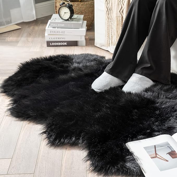MIULEE Luxury Super Soft Fluffy Area Rug Faux Fur Sheepskin Rug Decorative Plush Shaggy Carpet for Bedside Sofa Floor Halloween 3 x 5 Feet, Black