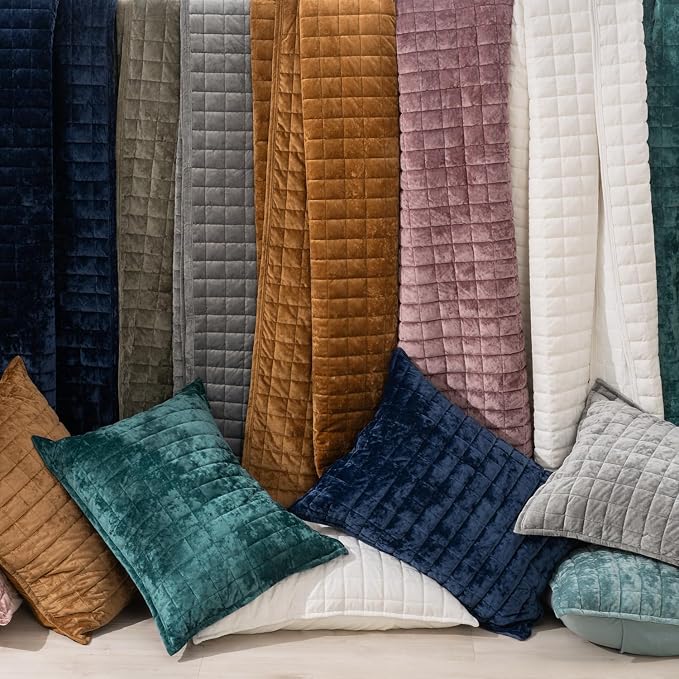 RECYCO Luxury Velvet Quilt Set Twin/Twin XL Size, Lightweight Velvet Comforter Set, Oversized Bedspread Coverlet Quilted Bedding Set, with 1 Matching Pillow Sham, for All Season, Aqua Green