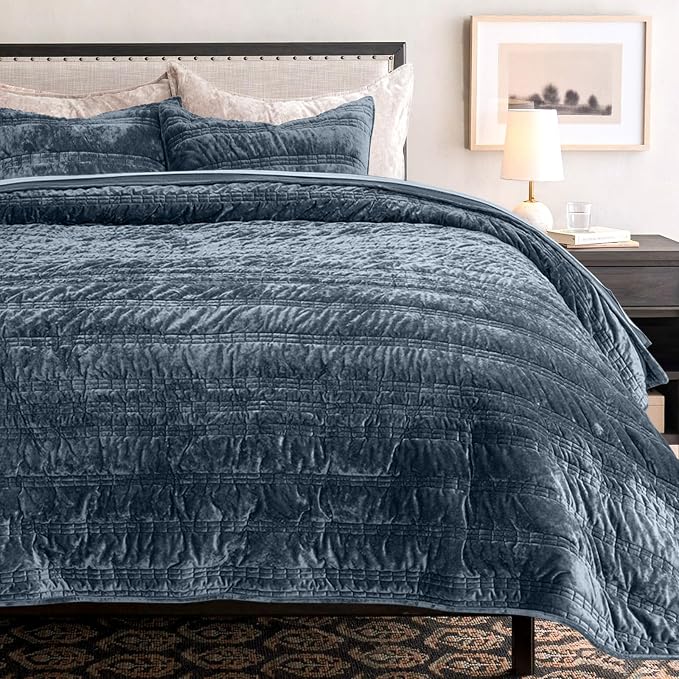EverGrace Luxury Ruched Velvet Quilt Queen Size, Ultra Soft Bedspread Coverlet Set, Lightweight Velvet Comforter, Quilted Bedding Cover with 2 Matching Shams for All Season, Stormy Blue
