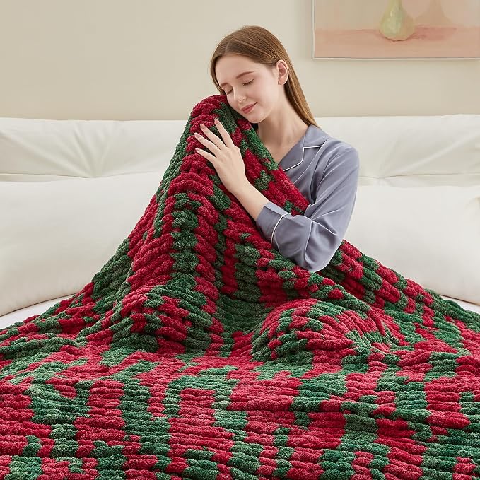 Negwoo Chunky Knit Throw Blanket, 60''*80'' Knitted Throw Chenille Yarn for Bed Couch, Handmade Stripe Crochet Big Thick Blanket, Machine Washable Cute Comfy Blanket for Home Decor