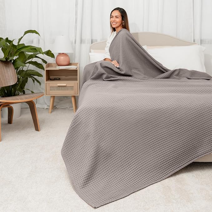 Comfy Cubs 100% Cotton Waffle Weave Throw Blanket Breathable Skin-Friendly Soft Lightweight Blankets - Perfect Warm Textured Blanket Layer - Size for Couch Bed & Sofa (Charcoal, 50" X 60")